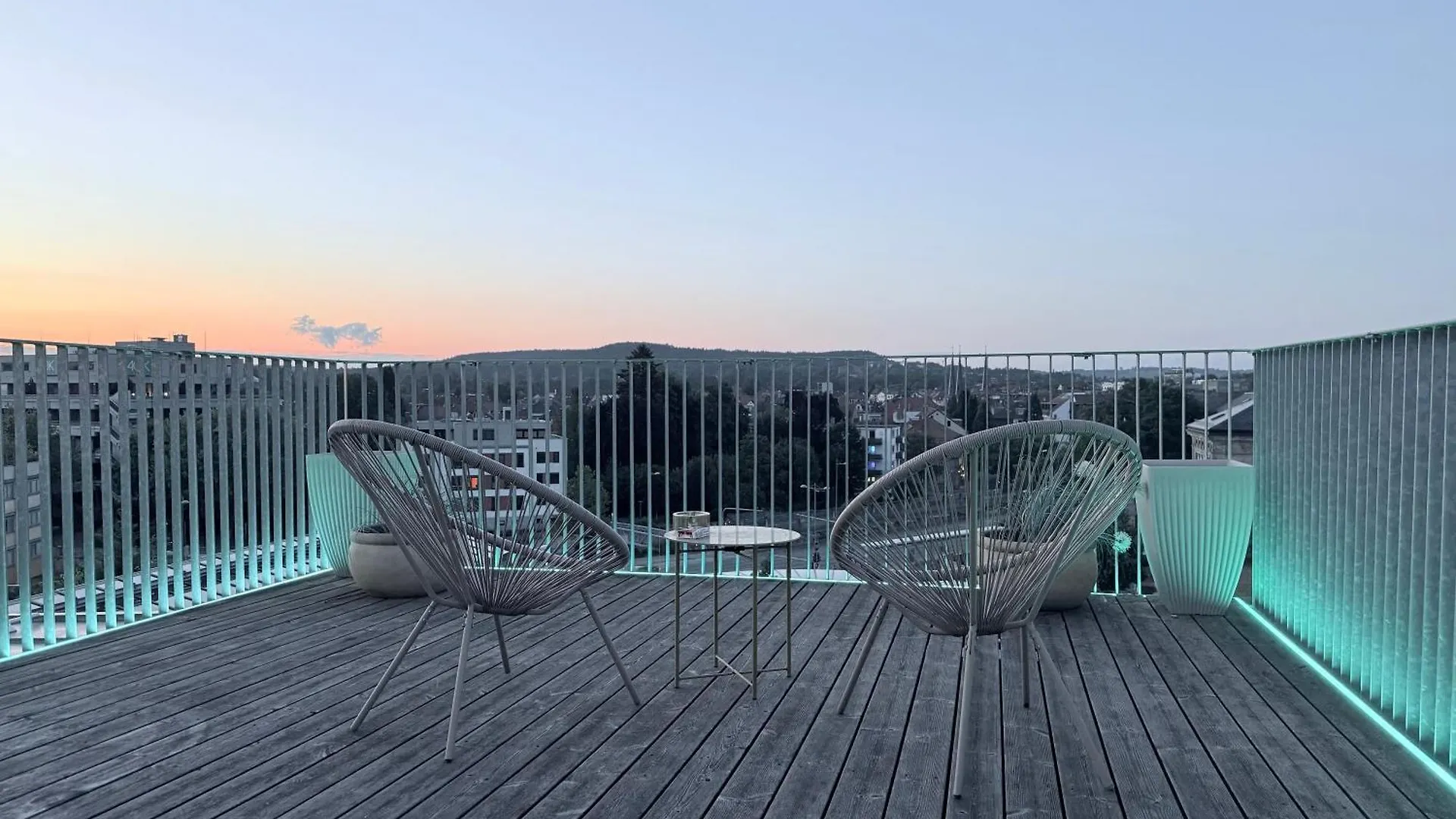 Design Apart - Penthouse Mit Dachterrasse - Bayreuth City アパート